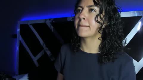 Emily online show from November 2025 11:33:02 AM