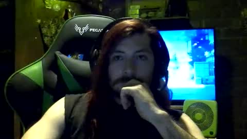 Amaru online show from November 2025 02:02:01 AM