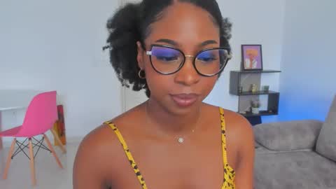 Tammy online show from November 2025 07:13:02 PM