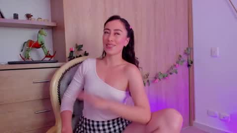 Amatista online show from March 2026 06:24:02 PM