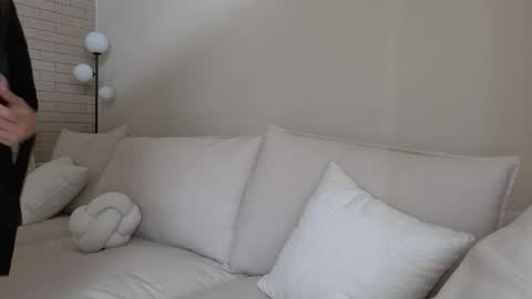 amaya_floress online show from April 2026 06:23:02 PM