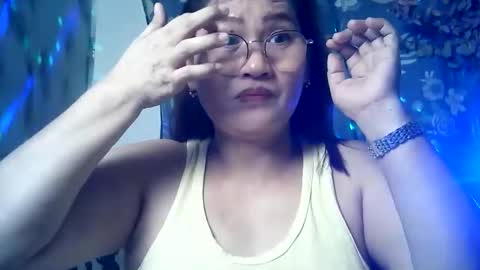 amazing angel online show from April 2026 09:42:02 PM