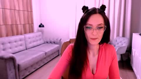 Snapshot of amazingeyes89 chatting on February 2026 09:46:02 AM Izza online show from February 2026 09:46:02 AM