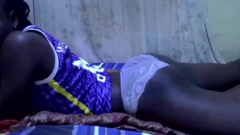 amazon_girl03 online show from November 2025 04:33:01 AM