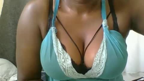 Snapshot of ambar_jasiri chatting on September 2025 05:39:02 AM Mia online show from September 2025 05:39:02 AM