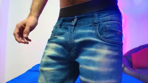 Sebas online show from September 2025 01:32:01 PM