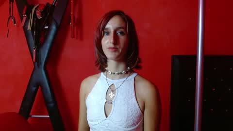 ambar_roux1 online show from March 2025 01:45:01 PM