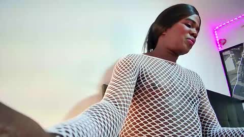 ambargil__ online show from March 2025 02:18:02 PM