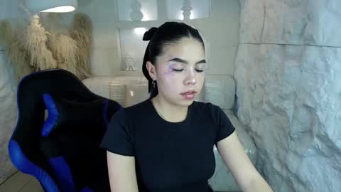 Ambarina online show from September 2025 03:11:01 AM