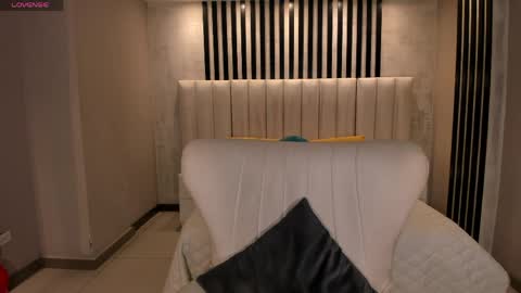 Ambar  online show from April 2026 11:04:02 AM