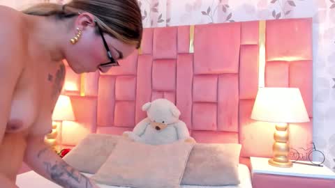 AmbarSantany  online show from February 2026 09:20:02 PM