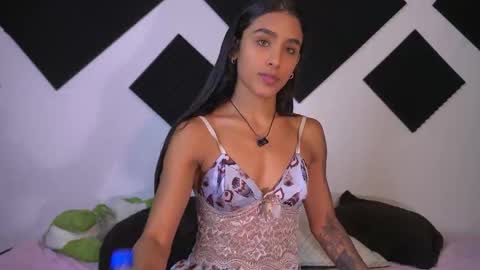 Amber online show from October 2025 12:57:01 AM