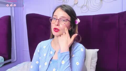 .  Amber Wood  . online show from March 2025 05:50:01 PM