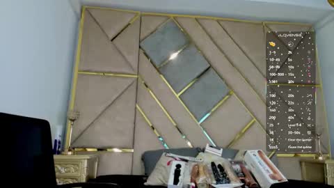 Amber  online show from September 2025 12:59:02 PM