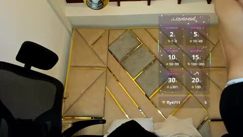 Amber  online show from October 2025 03:21:02 PM