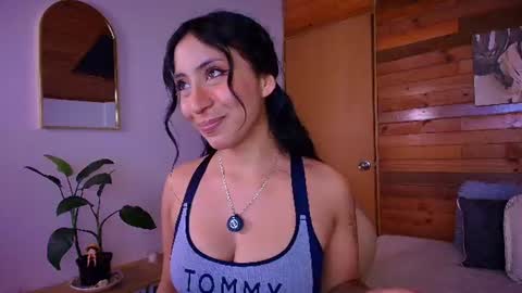 amber_curly online show from June 2026 06:22:02 PM