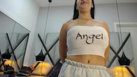 amber_dolls online show from May 2026 12:00:01 PM