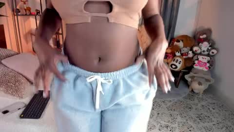 Snapshot of amber_maxwell chatting on May 2026 09:12:01 PM Amber online show from May 2026 09:12:01 PM