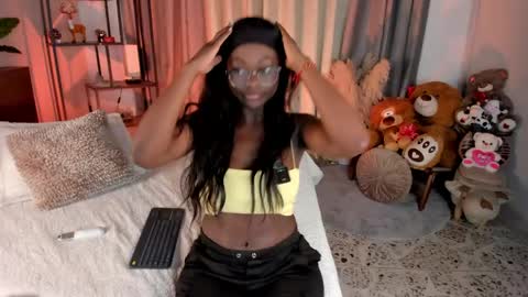 Snapshot of amber_maxwell chatting on May 2026 09:16:01 PM Amber online show from May 2026 09:16:01 PM