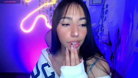 Amber online show from February 2025 10:37:02 AM