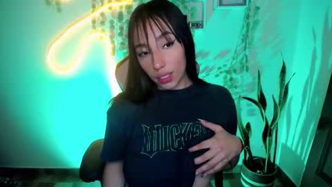 Amber online show from March 2025 11:03:01 AM