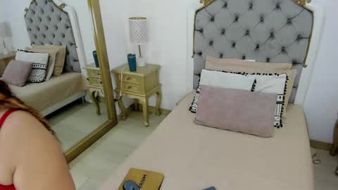 Snapshot of amber_natt chatting on May 2026 12:02:02 PM amber_natt online show from May 2026 12:02:02 PM
