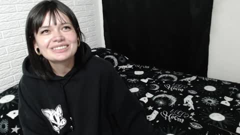 Snapshot of amber_rouss chatting on December 2024 08:04:02 AM ROUSS online show from December 2024 08:04:02 AM