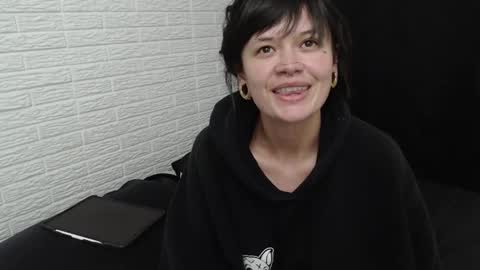 Snapshot of amber_rouss chatting on February 2025 06:29:02 AM ROUSS online show from February 2025 06:29:02 AM