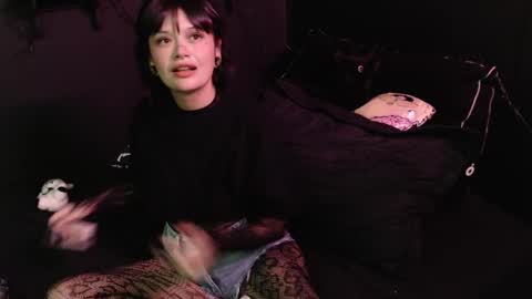 Snapshot of amber_rouss chatting on October 2025 12:29:05 AM ROUSS online show from October 2025 12:29:05 AM