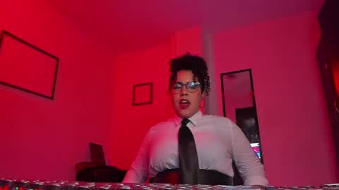 find me here ---    online show from January 2025 12:24:01 AM