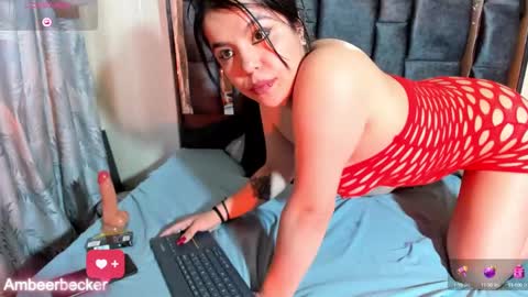 Snapshot of amberbeckeer chatting on December 2024 09:00:02 PM Amber online show from December 2024 09:00:02 PM