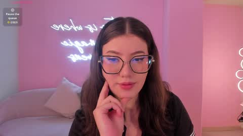 Amber  online show from April 2026 08:02:02 PM