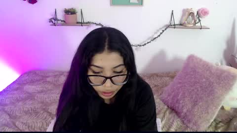 Snapshot of amberjeong chatting on January 2025 02:46:02 AM Amber Jeong online show from January 2025 02:46:02 AM