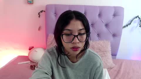 Snapshot of amberjeong chatting on January 2025 12:27:02 AM Amber Jeong online show from January 2025 12:27:02 AM