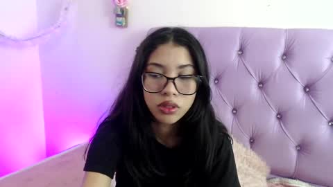 Snapshot of amberjeong chatting on January 2025 10:02:01 PM Amber Jeong online show from January 2025 10:02:01 PM