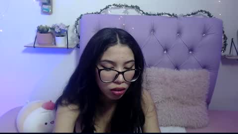 Snapshot of amberjeong chatting on February 2025 10:12:01 PM Amber Jeong online show from February 2025 10:12:01 PM