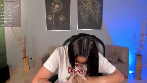 Amber  online show from November 2025 11:07:02 PM