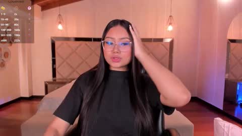 Amber  online show from November 2025 03:05:01 AM