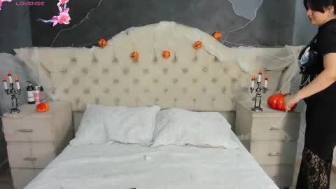 Snapshot of amberrgrey_ chatting on October 2025 12:39:02 PM Amber Grey online show from October 2025 12:39:02 PM