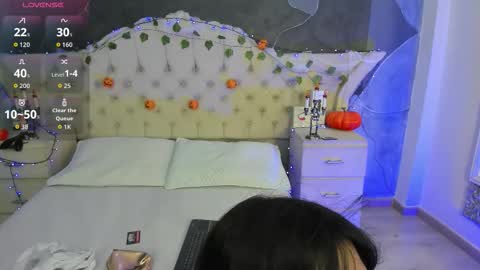 Snapshot of amberrgrey_ chatting on October 2025 06:42:01 PM Amber Grey online show from October 2025 06:42:01 PM