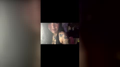 Snapshot of ambitiousreyna chatting on March 2026 01:42:02 AM ambitiousreyna online show from March 2026 01:42:02 AM