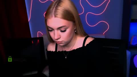 Snapshot of amelaya chatting on May 2026 02:45:01 PM amelaya online show from May 2026 02:45:01 PM