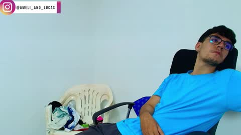 Snapshot of ameli_and_lucas chatting on December 2024 03:30:01 AM Amelia Lucas online show from December 2024 03:30:01 AM