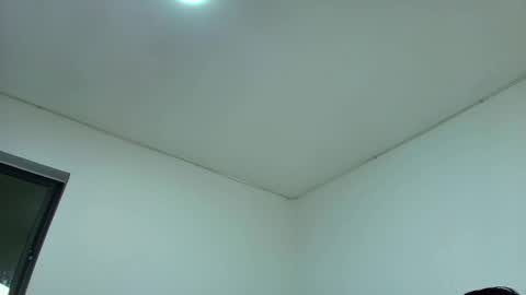 Snapshot of ameli_and_lucas chatting on January 2025 03:03:02 AM Amelia Lucas online show from January 2025 03:03:02 AM