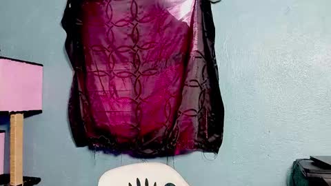 Snapshot of ameli_and_lucas chatting on November 2025 03:32:02 PM Amelia Lucas online show from November 2025 03:32:02 PM