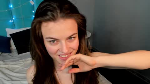 Snapshot of ameli_lorans chatting on February 2025 06:12:01 AM Ameli Lorans online show from February 2025 06:12:01 AM