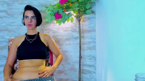  AMELIA.  online show from October 2025 07:59:01 PM