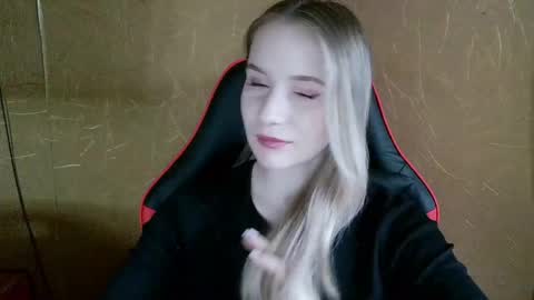 Snapshot of ameliaa333 chatting on May 2026 03:04:02 AM Amelia online show from May 2026 03:04:02 AM