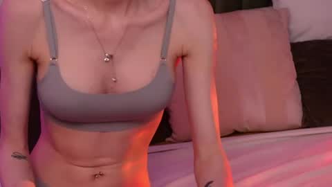 Amelia online show from May 2026 07:43:01 PM