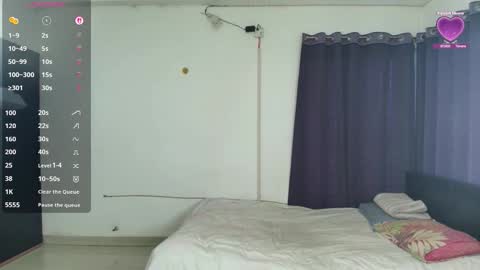 ameliagracekitty online show from November 2025 07:19:01 AM